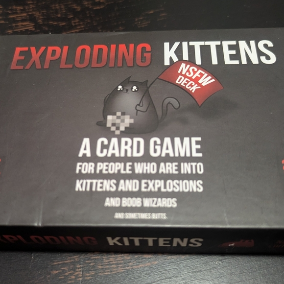 Exploding Kittens NSFW Edition - Picture 5 of 5